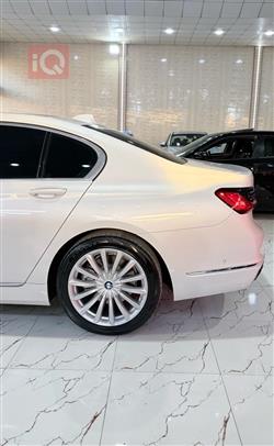 بي ام دبليو الفئة 7